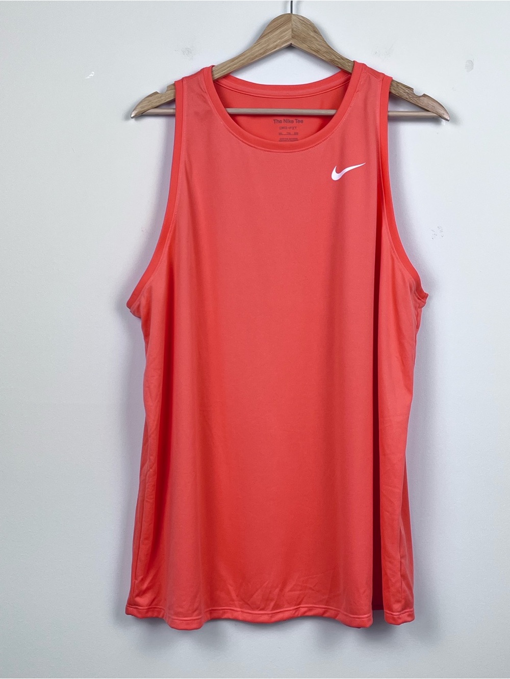 Nike Women's Dri-Fit Training Orange Tank Top DX0701 Size XXL; Active, Casual